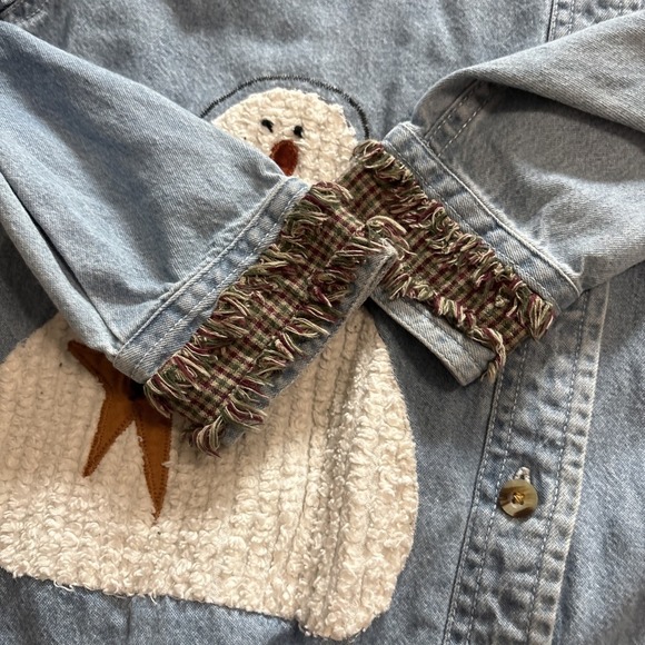 Vintage Button Down Denim Shirt Snowman Embroidered Patchwork Americana SzS - Picture 7 of 12